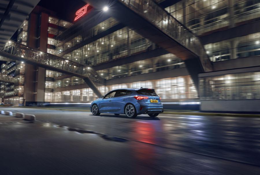  Ford Focus ST 2019 года  (WW) (фото 9 из 43)